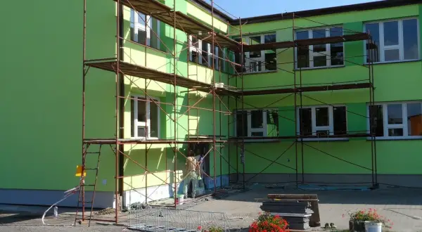 Gdzie wyrzucić worki po cemencie? Uniknij błędów w utylizacji