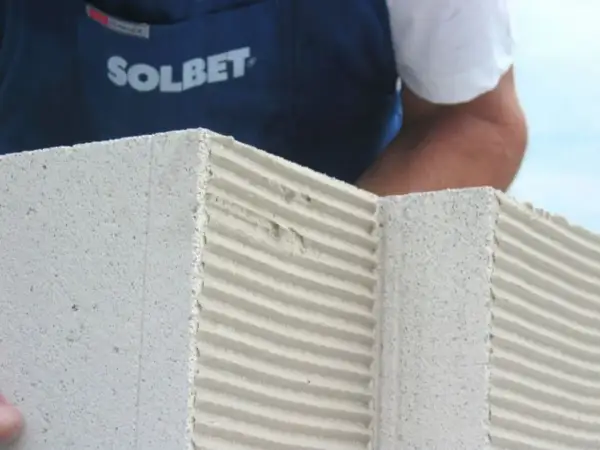 Solbet na klej czy zaprawę – który wybór jest bardziej opłacalny?