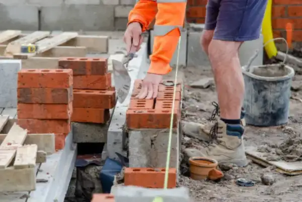 Jak długo schnie zaprawa murarska? Czas schnięcia i ważne czynniki